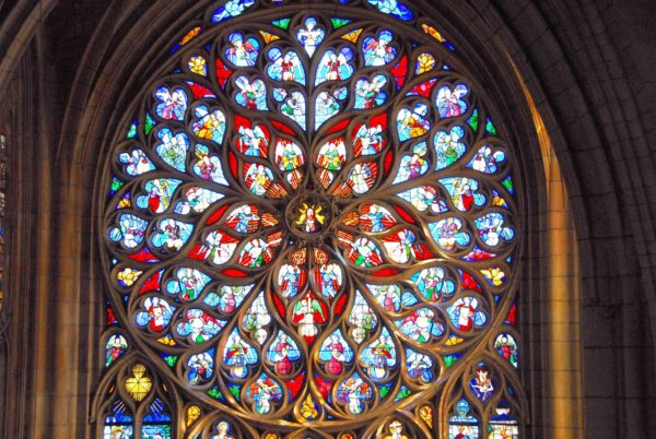 Vitrail de la cathédrale Saint-Etienne de Sens © Didier LOTH