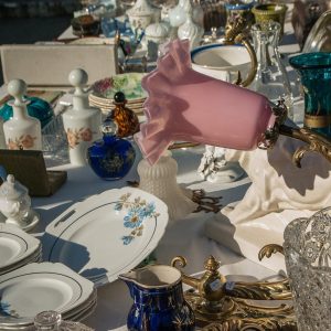 Le petit vide-grenier des familles