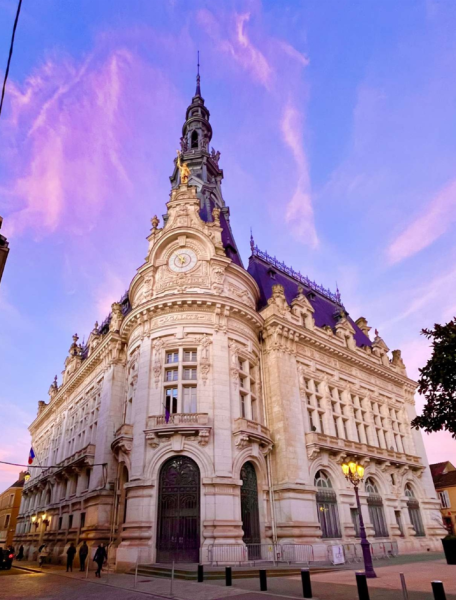 Hôtel de Ville Sens © Sylvina Gorski