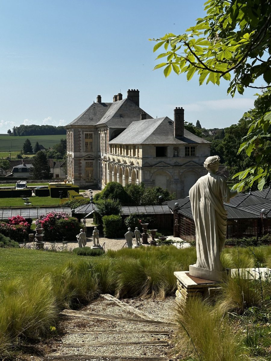 Chateau de Vallery © Keziah Plummer